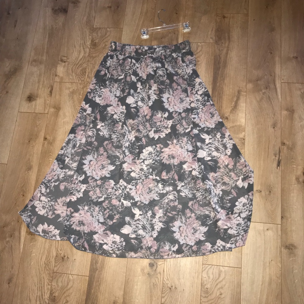 Brand new grey floral skirt from Nordstrom